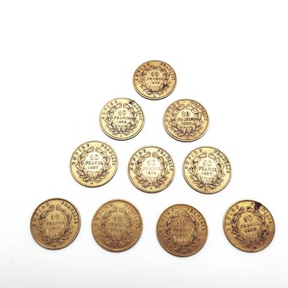 Lot de dix pièces de 10 francs or Napoléon...