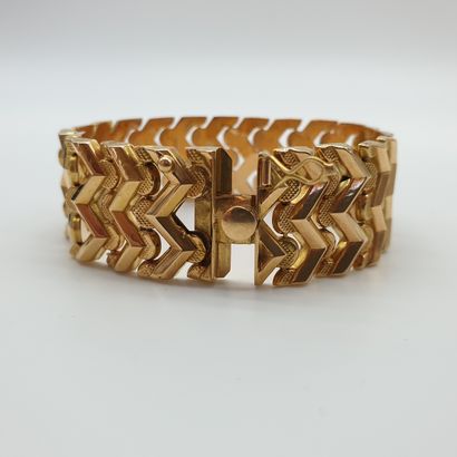 BRACELET en or jaune 750° maille fantaisie...