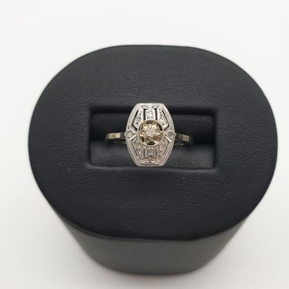 RING in white gold 750° and platinum decorated...