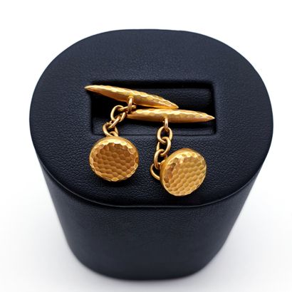 PAIRE DE BOUTONS DE MANCHETTE en or jaune...