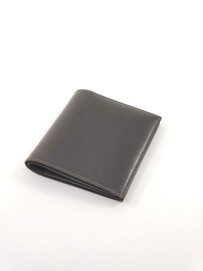 HERMES

Porte-carte en cuir noir
