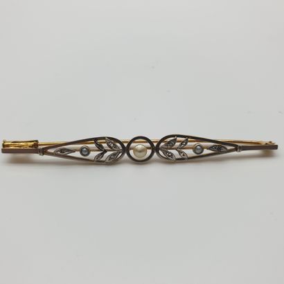 
Travail Français



BROCHE barrette en or...