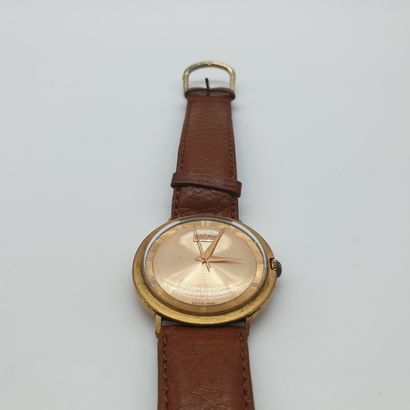 VULCAIN CENTENARY

Wristwatch, round gilded...