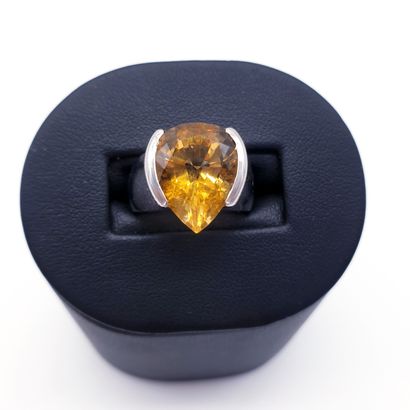 
TRAVAIL FRANCAIS MODERNE




Bague en or...