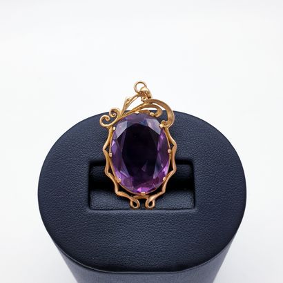 PENDENTIF en or rose 750 sertie d'une alexandrite...