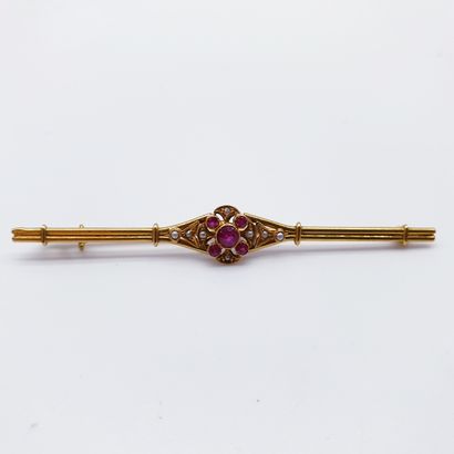 
Travail Français





BROCHE barrette en...