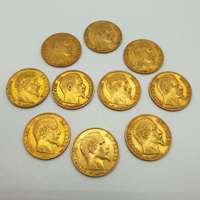 Lot de dix pièces de 20 francs or Napoléon...