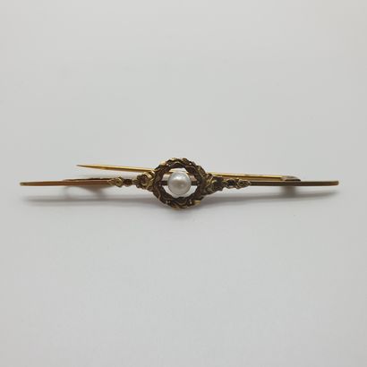 BROCHE barette en or jaune 750° ornée d'une...