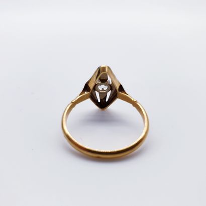 BAGUE marquise en or deux tons 750°ornée...