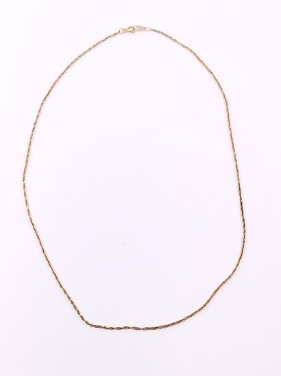 CHAINE en or jaune 750

Poids : 2,59 g