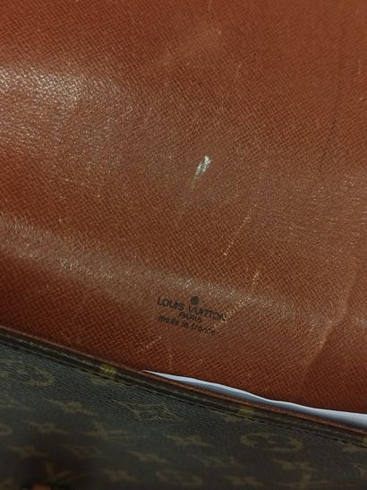 
LOUIS VUITTON




Sac Chantilly en toile...