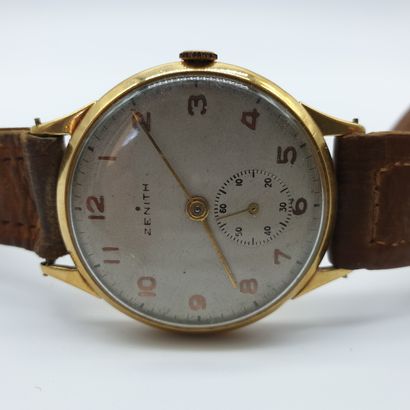 ZENITH 

wristwatch, round case in yellow...