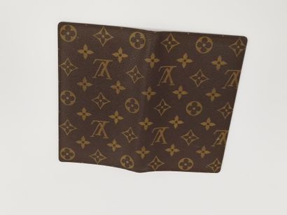 
LOUIS VUITTON 




Portefeuille en toile...