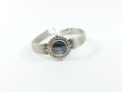 OMEGA

750° white gold ladies' wristwatch,...