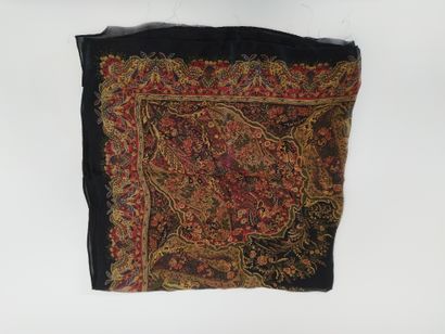 Lot de quatre foulards 

Foulard de couleur...