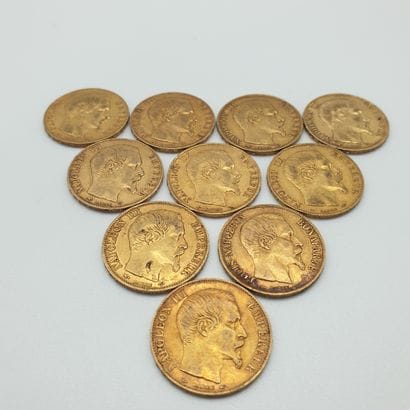 Lot de dix pièces de 20 francs or Napoléon...