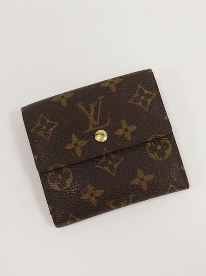 LOUIS VUITTON

Porte-monnaie et porte-cartes...