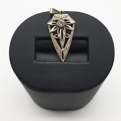 White gold pendant 750° decorated with a...