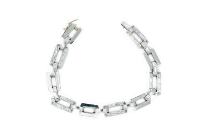 BRACELET en platine serti de 8 ct de diamants...
