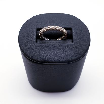 
BAGUE solitaire en or gris 750° ornée d'un...