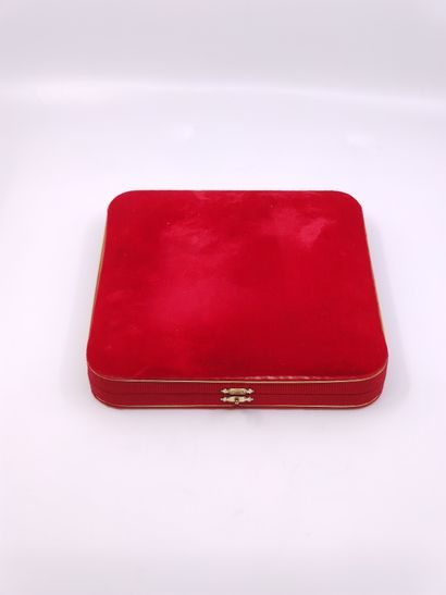 
Travail Italien Moderne



COLLIER en or...