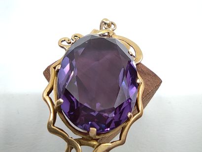 PENDENTIF en or rose 750 sertie d'une alexandrite...