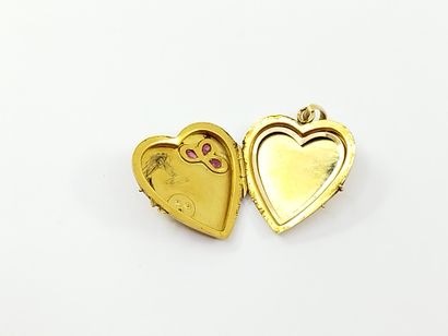 Heart-shaped pendant in yellow gold 750°,...