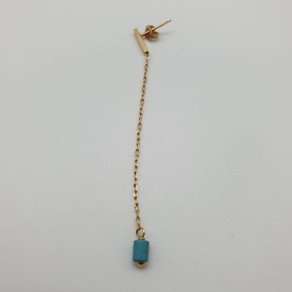 PAIRE DE PENDANTS D'OREILLES en or jaune...