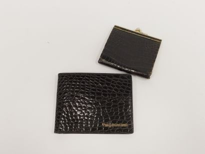 RALPH LAUREN 

Porte-monnaie en cuir noir...