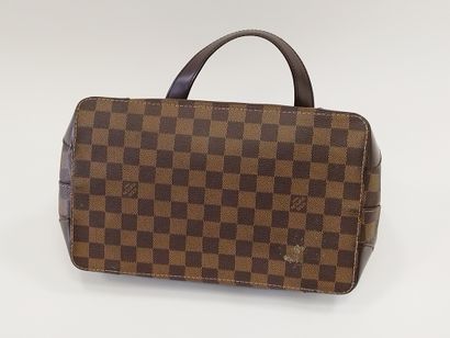 
LOUIS VUITTON Hampstead 




Sac en toile...