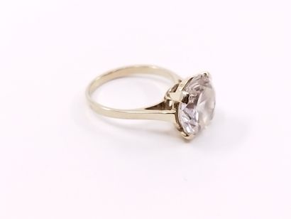 BAGUE en or gris 750° ornée d'une pierre...
