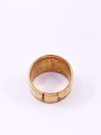 BAGUE en jonc en or jaune 750° 

Poids :...