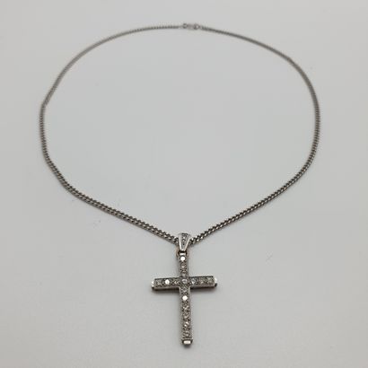 CHAINE en or gris 750° accompagnée d'une...