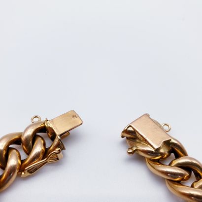 BRACELET maille gourmette en or jaune 750°

Poids...