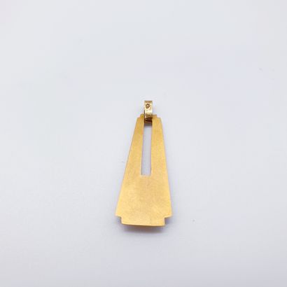 
Travail Français



PENDENTIF en or jaune...