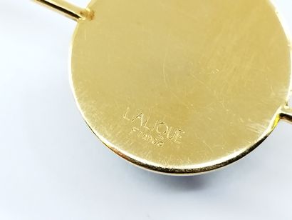 LALIQUE 

Deux épingles à chapeau 

Dans...