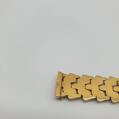 BRACELET en or jaune 750° brillant et amati,...