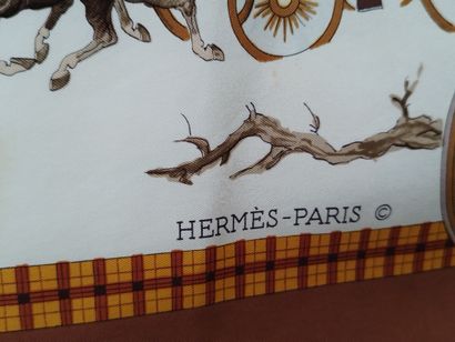 HERMES Paris 

Foulard en soie

