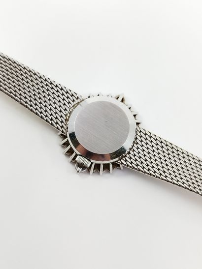 OMEGA

750° white gold ladies' wristwatch,...
