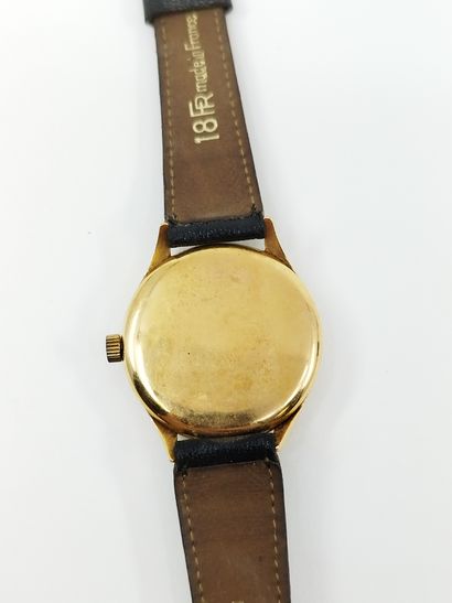 LONGINES 

MONTRE bracelet, boîtier rond...