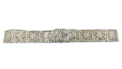 NORTH AFRICA

Articulated belt, openwork,...