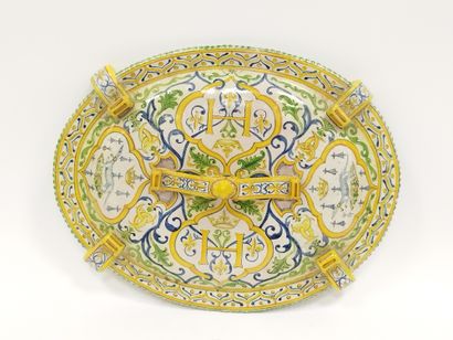 Covered TERRACE

Tanniferous earthenware,...