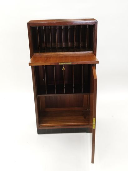 MEUBLE DE RANGEMENT en macassar et placage...