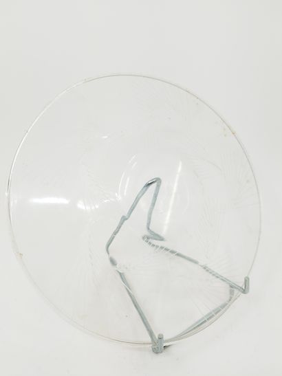 LALIQUE France

Coupelle en verre moulé et...