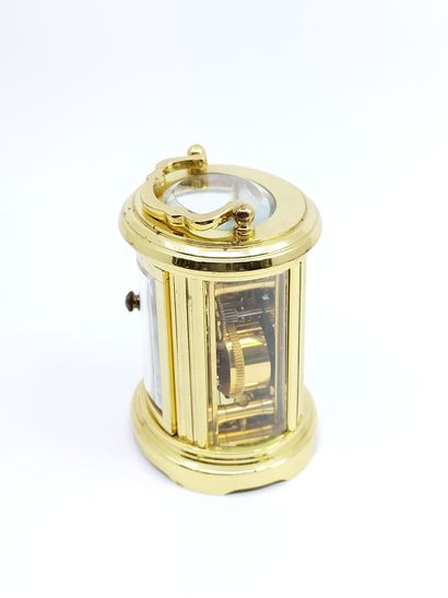 MATTHEW NORMAN 

Pendulette d’officier de...