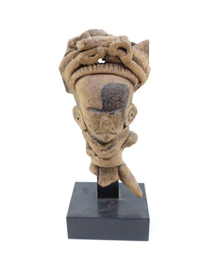 STATUTE, grey terracotta and coaltar

Mexico...