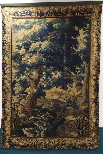 AUBUSSON

Tapestry decorated with a leafy...