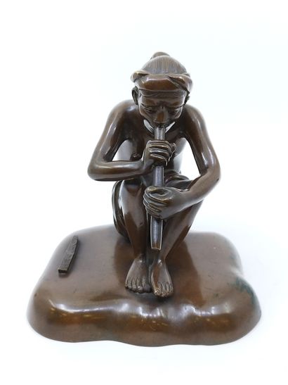 VIETNAM 20th century

Bronze with brown patina...
