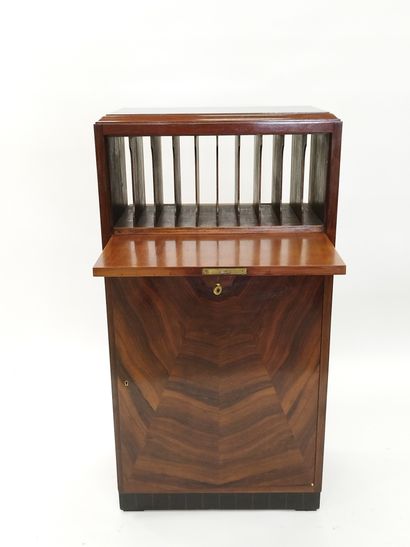 MEUBLE DE RANGEMENT en macassar et placage...