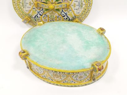 Covered TERRACE

Tanniferous earthenware,...